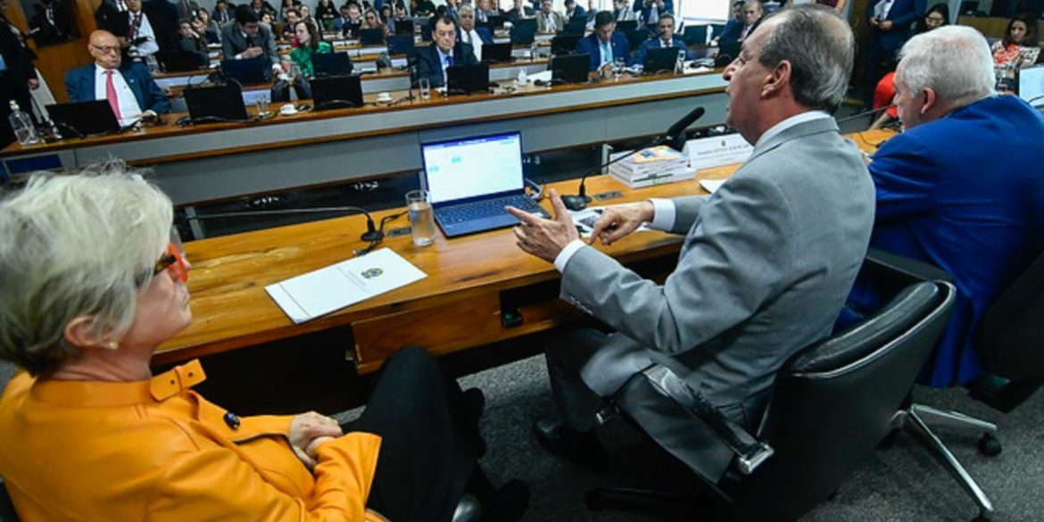 pec-do-fim-da-reeleicao-para-chefes-do-executivo-avanca-no-senado