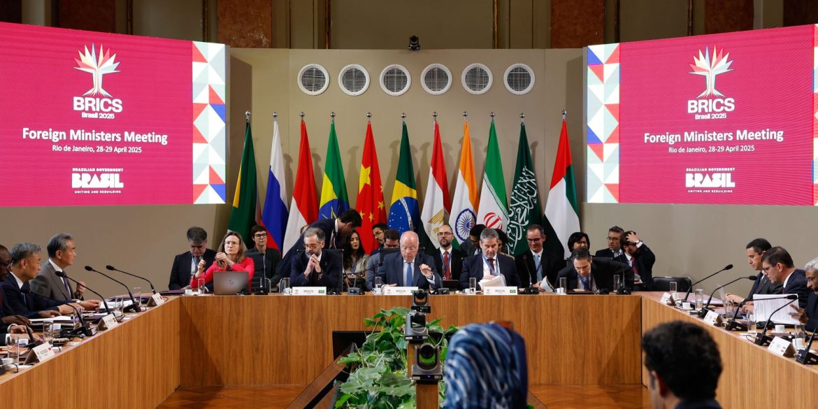 brasil-abre-evento-do-brics-pedindo-fim-de-guerras-e-de-tensoes