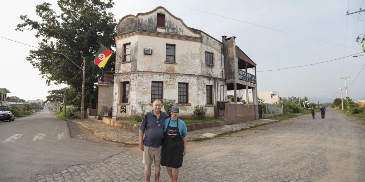 no-rs,-casarao-de-117-anos-resistiu-a-varias-enchentes-do-rio-taquari