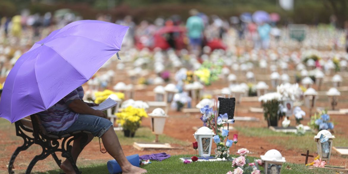 grupos-terapeuticos-ajudam-maes-a-lidar-com-“dor-inominavel”-do-luto 