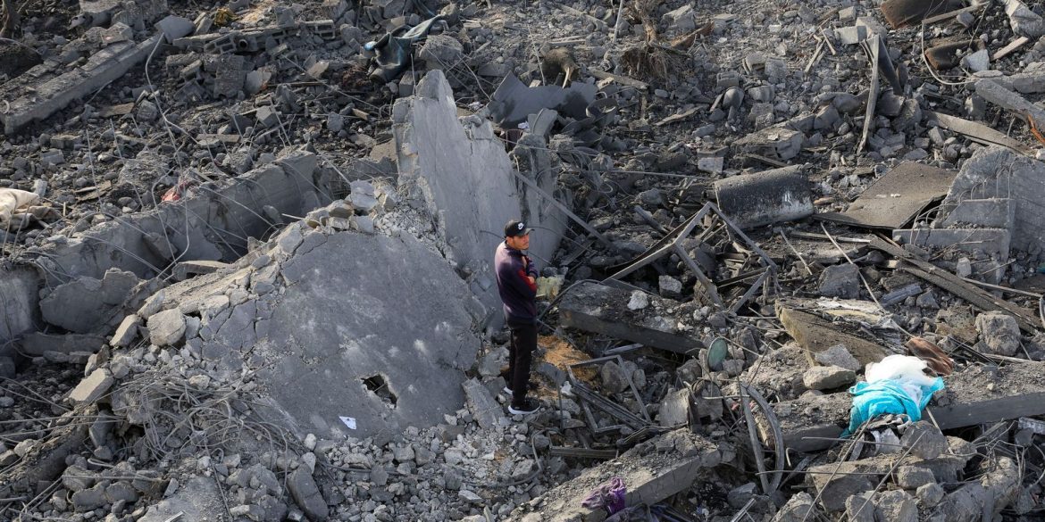 ataques-israelenses-matam-dezenas-em-gaza-enquanto-trump-visita-regiao