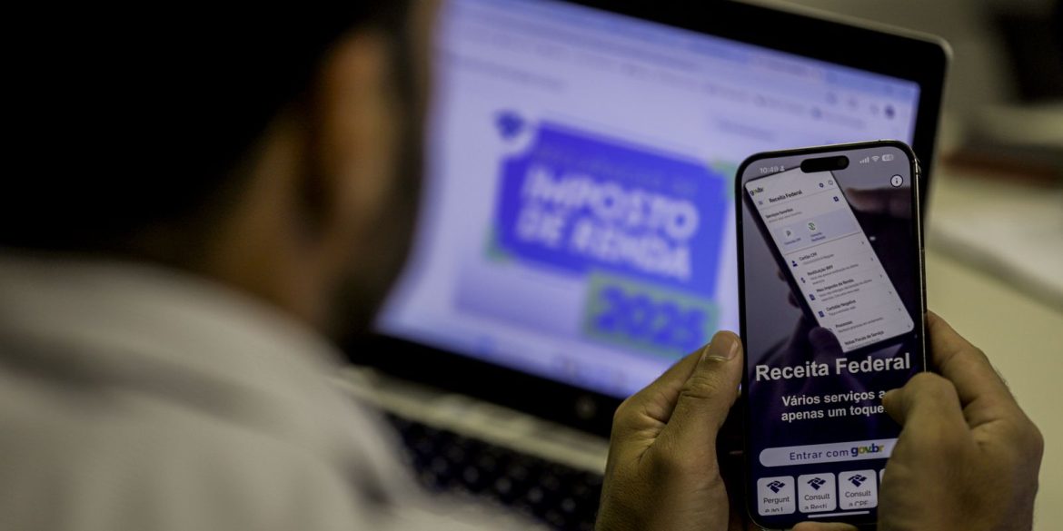 receita-abre-na-sexta-consulta-a-maior-lote-de-restituicao-da-historia