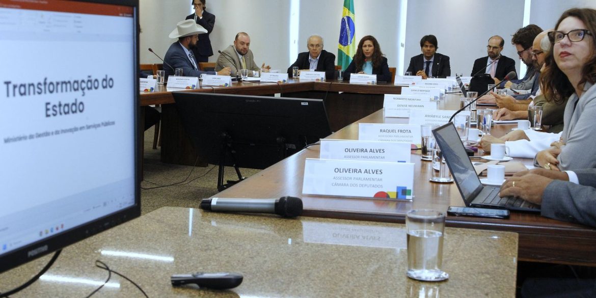 grupo-de-trabalho-comeca-debates-sobre-reforma-administrativa-no-pais