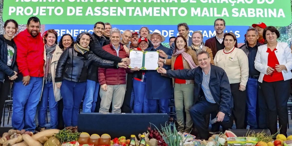 lula-cria-assentamento-da-reforma-agraria-no-parana
