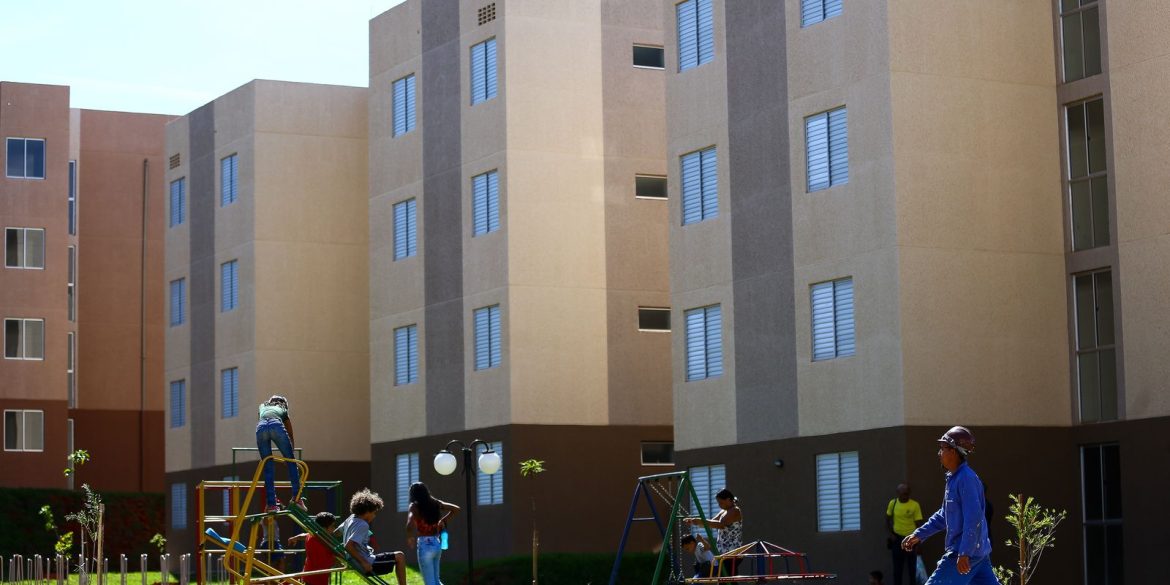 sindico-agora-e-obrigado-a-denunciar-violencia-em-condominios-no-rj