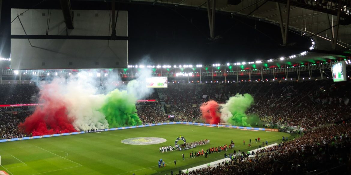 justica-mantem-afastamento-de-torcida-do-fluminense-por-mais-um-ano