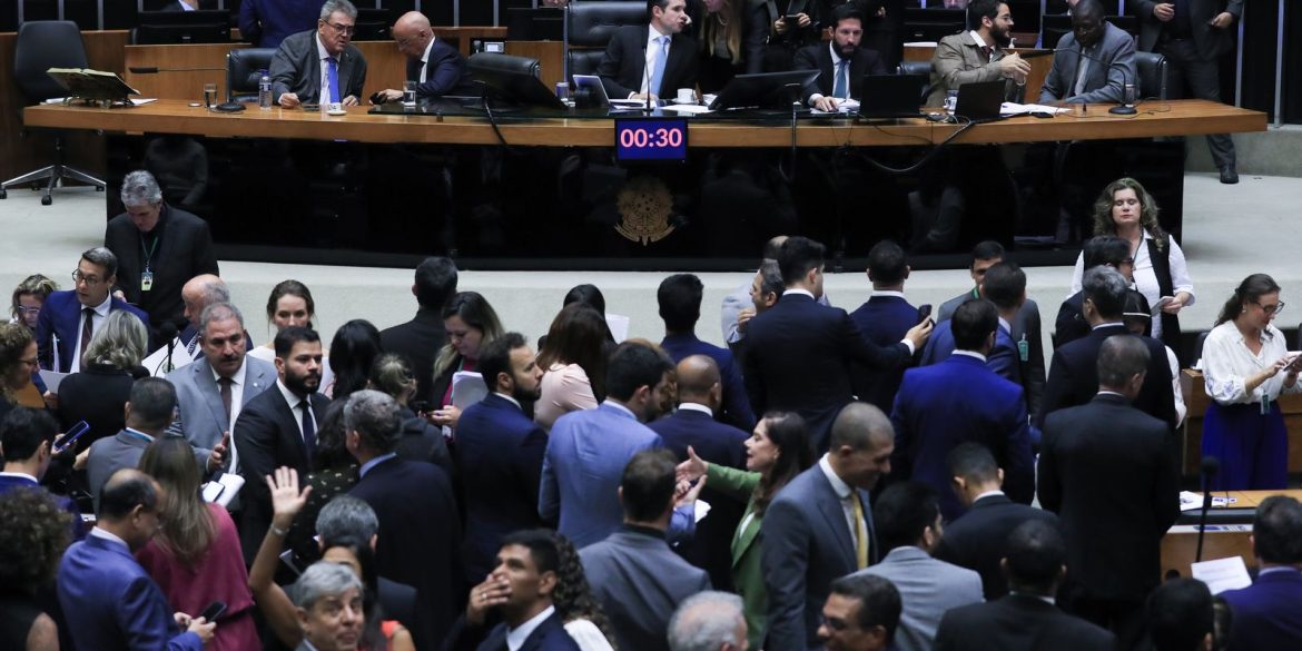 camara-aprova-urgencia-para-suspender-decreto-do-iof