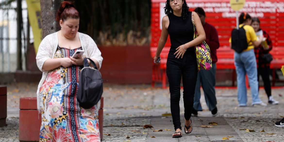 prazo-para-pagar-taxa-de-inscricao-do-enem-2025-termina-hoje