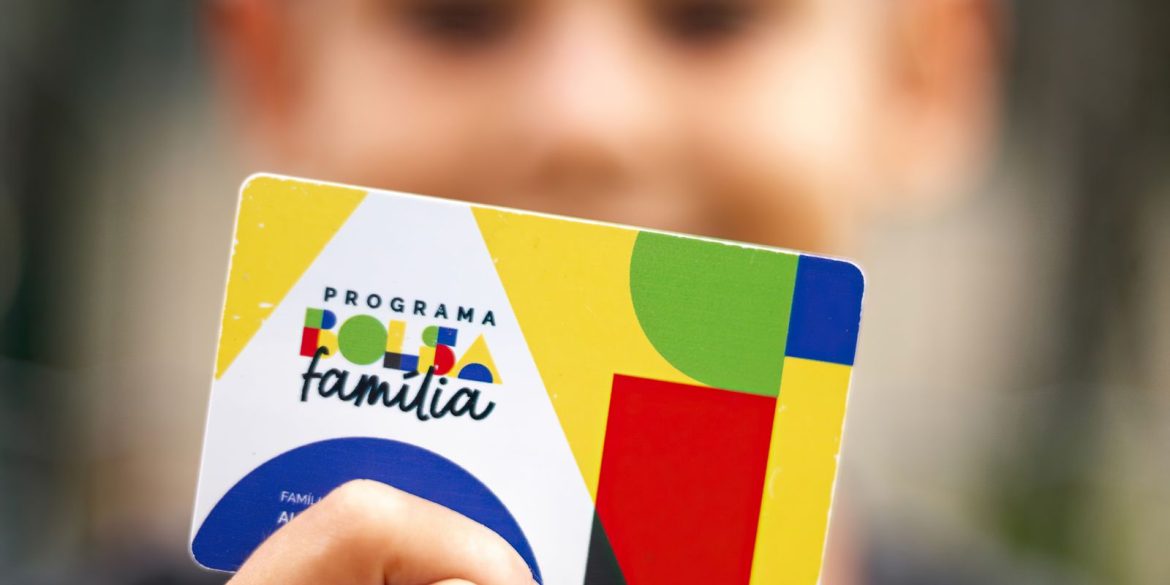 caixa-comeca-a-pagar-bolsa-familia-de-julho