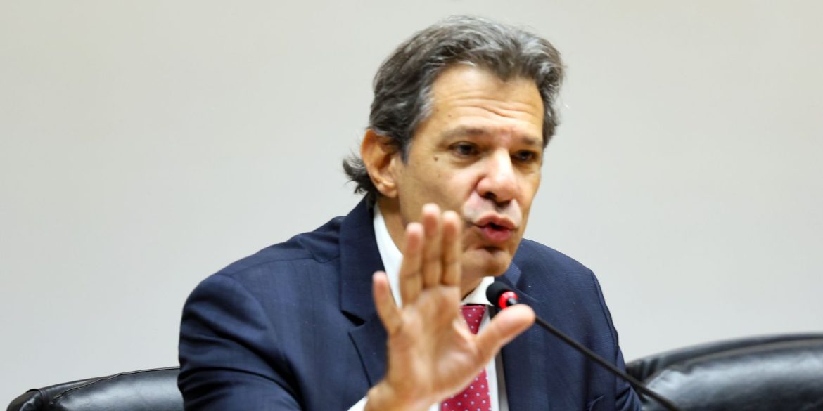 brasil-nao-saira-da-mesa-de-negociacao-com-eua,-diz-haddad