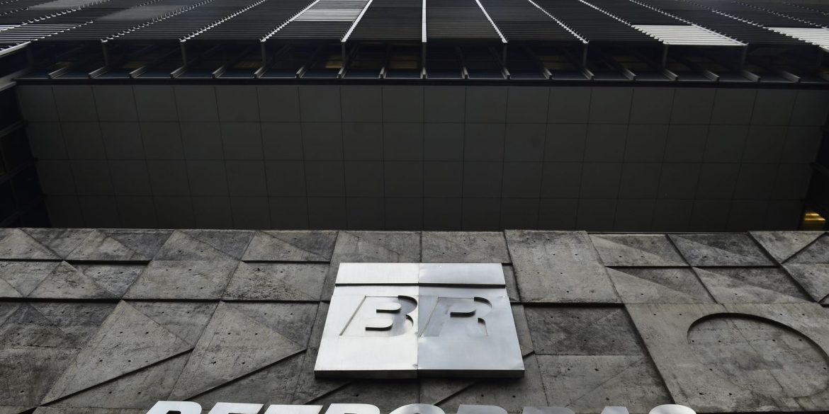 diretor-da-petrobras-atribui-queda-na-bolsa-a-montante-de-dividendos