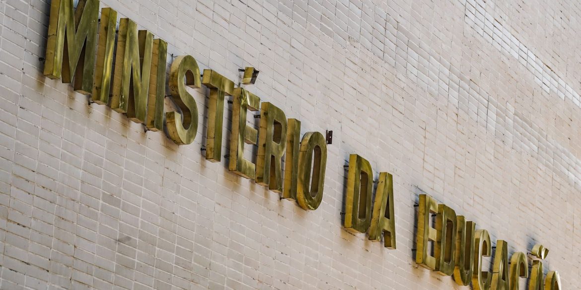 mec-lanca-curso-de-180-horas-para-professores-do-ensino-medio-publico