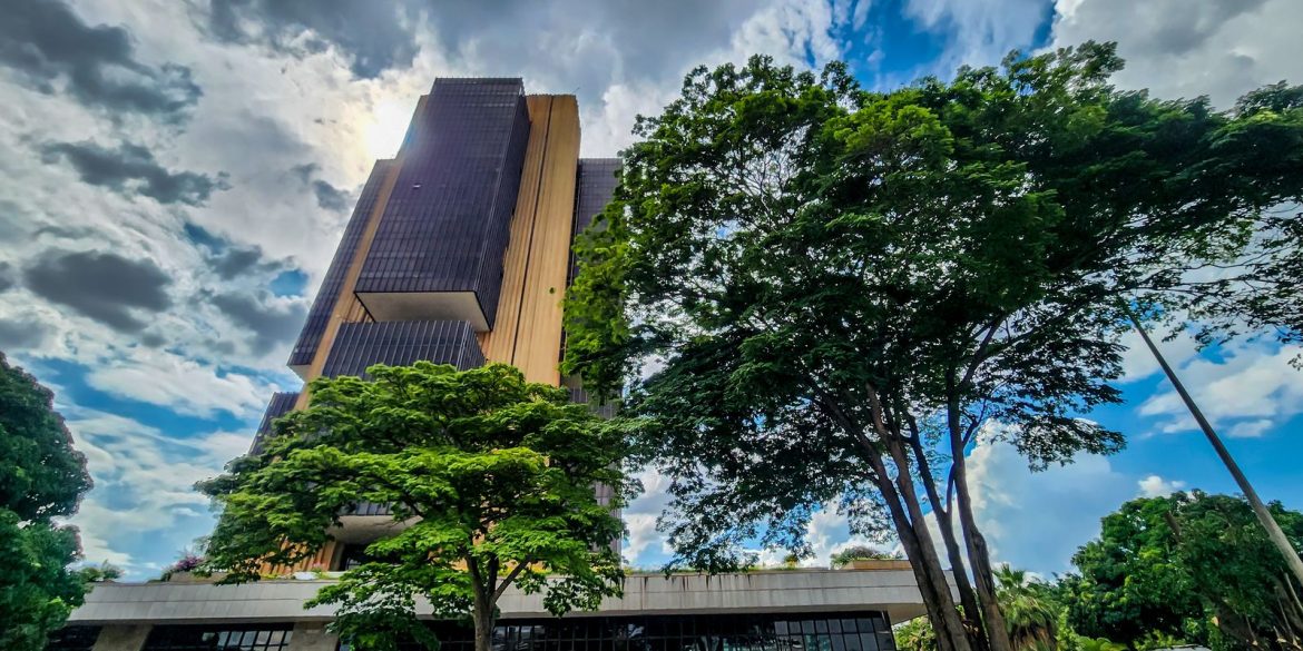 ata-do-copom-indica-selic-a-15%-“por-periodo-bastante-prolongado”