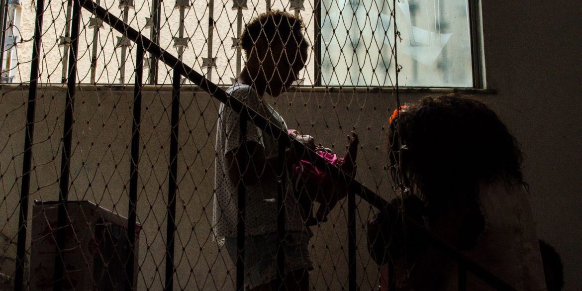 cai-tempo-de-acolhimento-de-criancas-no-estado-do-rio