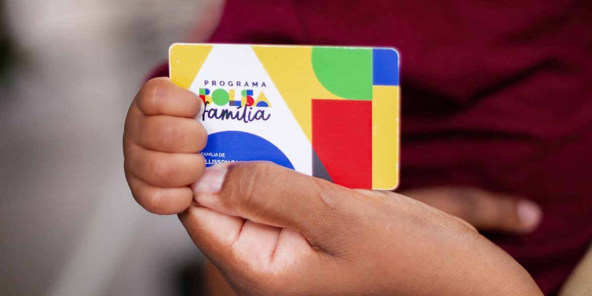 caixa-comeca-a-pagar-bolsa-familia-de-outubro