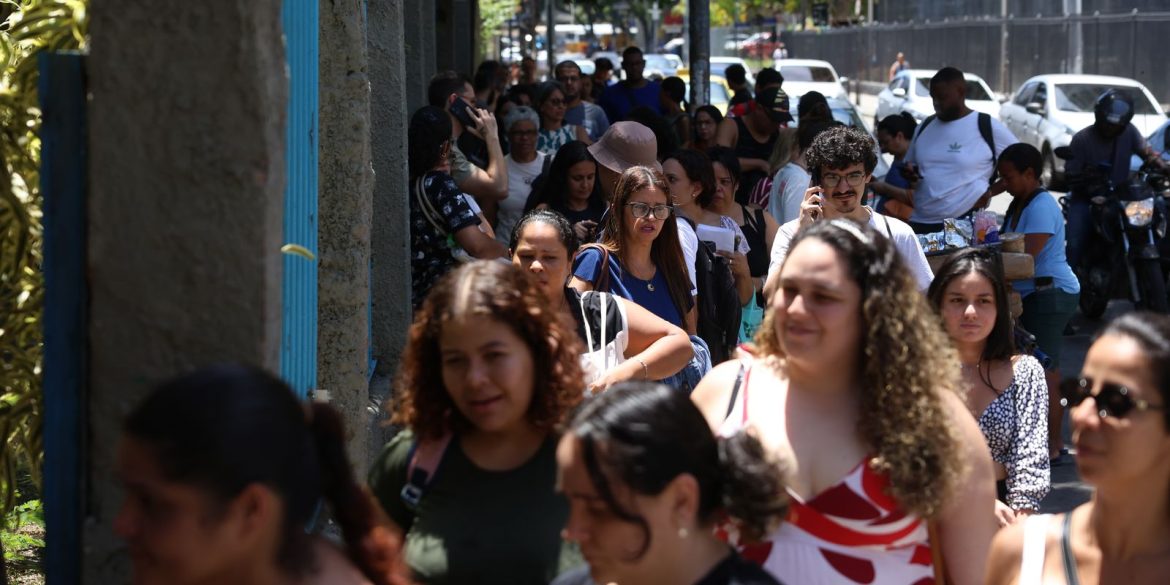 professores-fazem-a-primeira-edicao-da-prova-nacional-docente