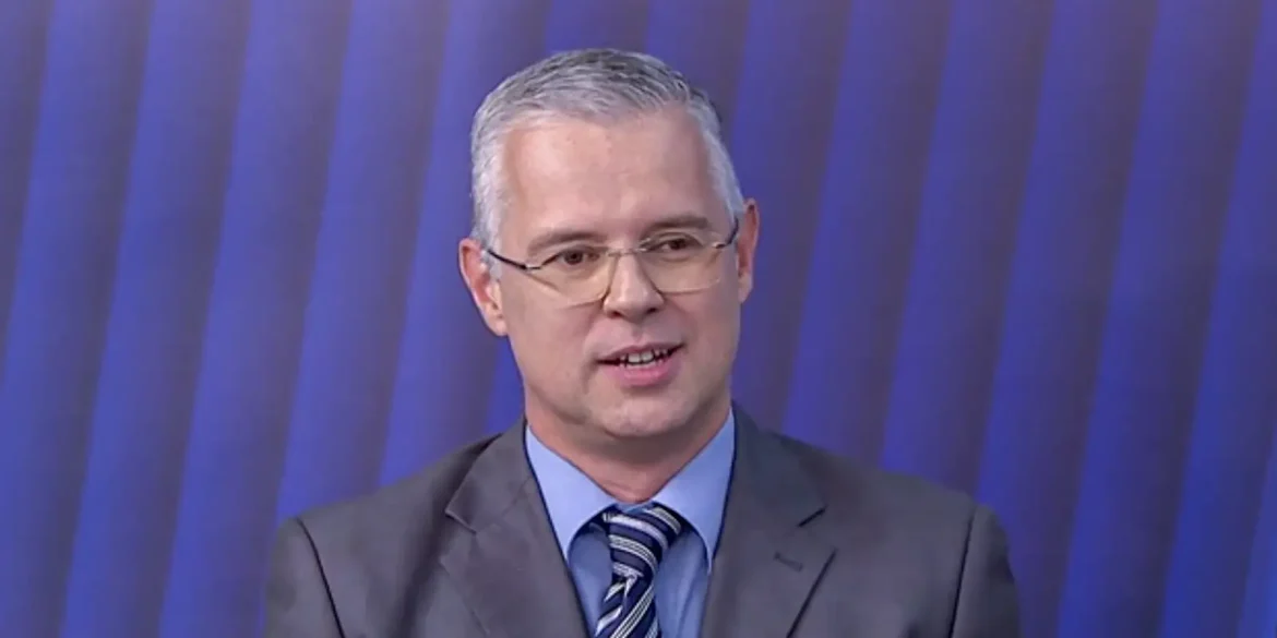 prisao-de-militares-revela-amadurecimento-democratico,-diz-historiador