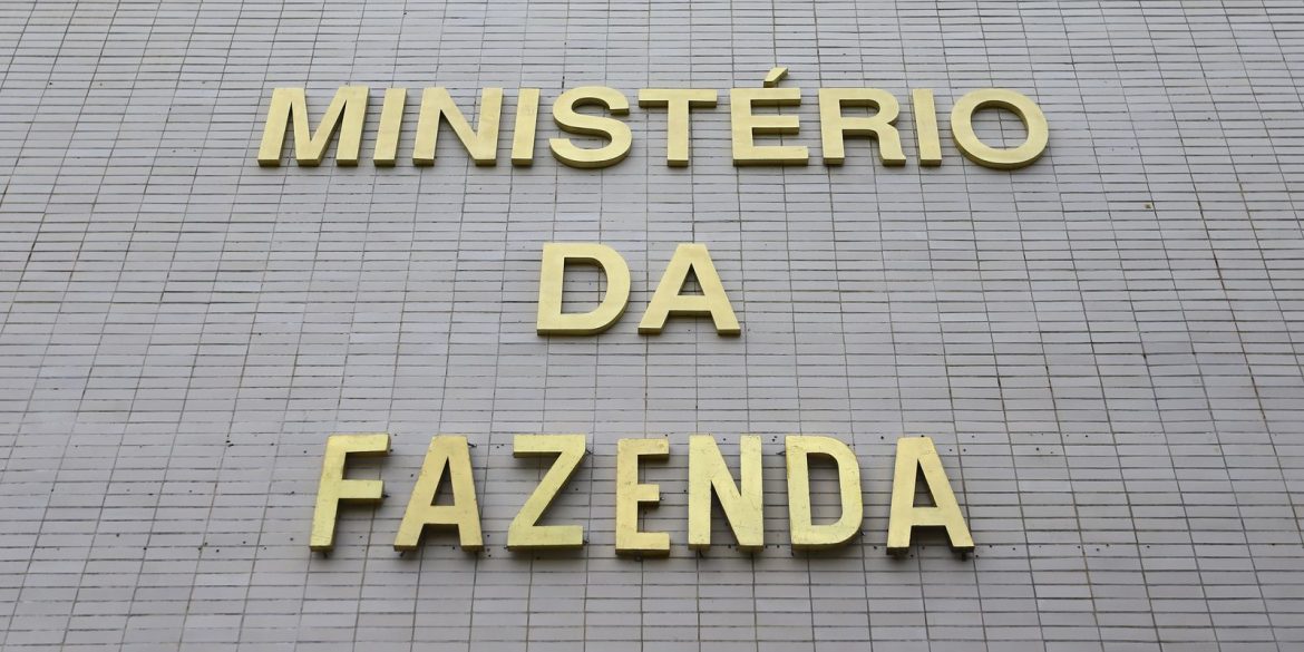 fazenda-comemora-ipca-de-4,26%-e-projeta-menor-inflacao-do-plano-real